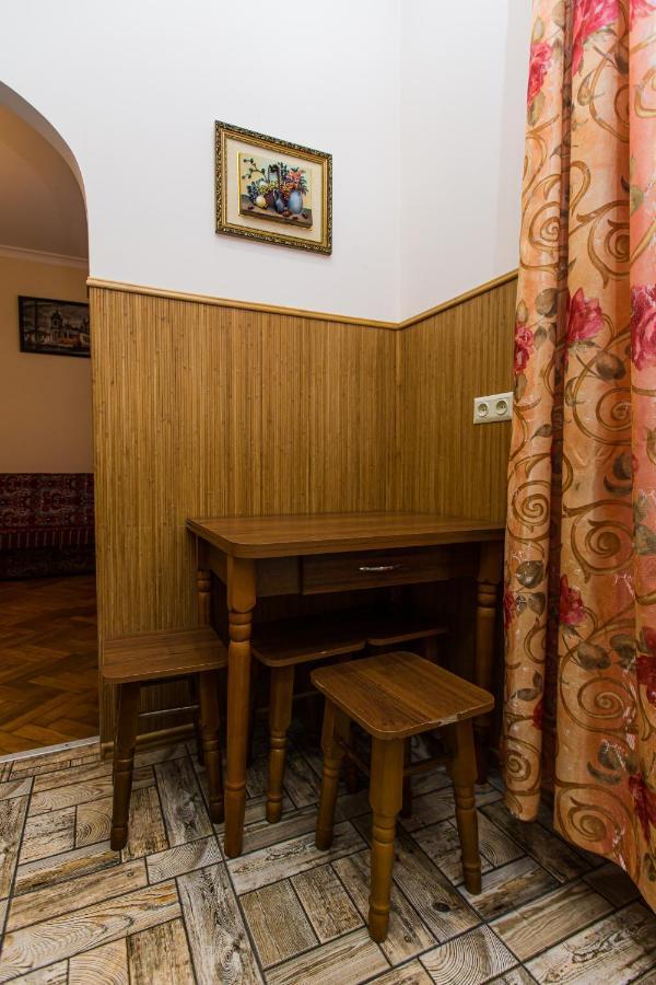 Квартира В Центрі Вулиця Балабана 29 Біля Краківського Ринку Lviv Extérieur photo